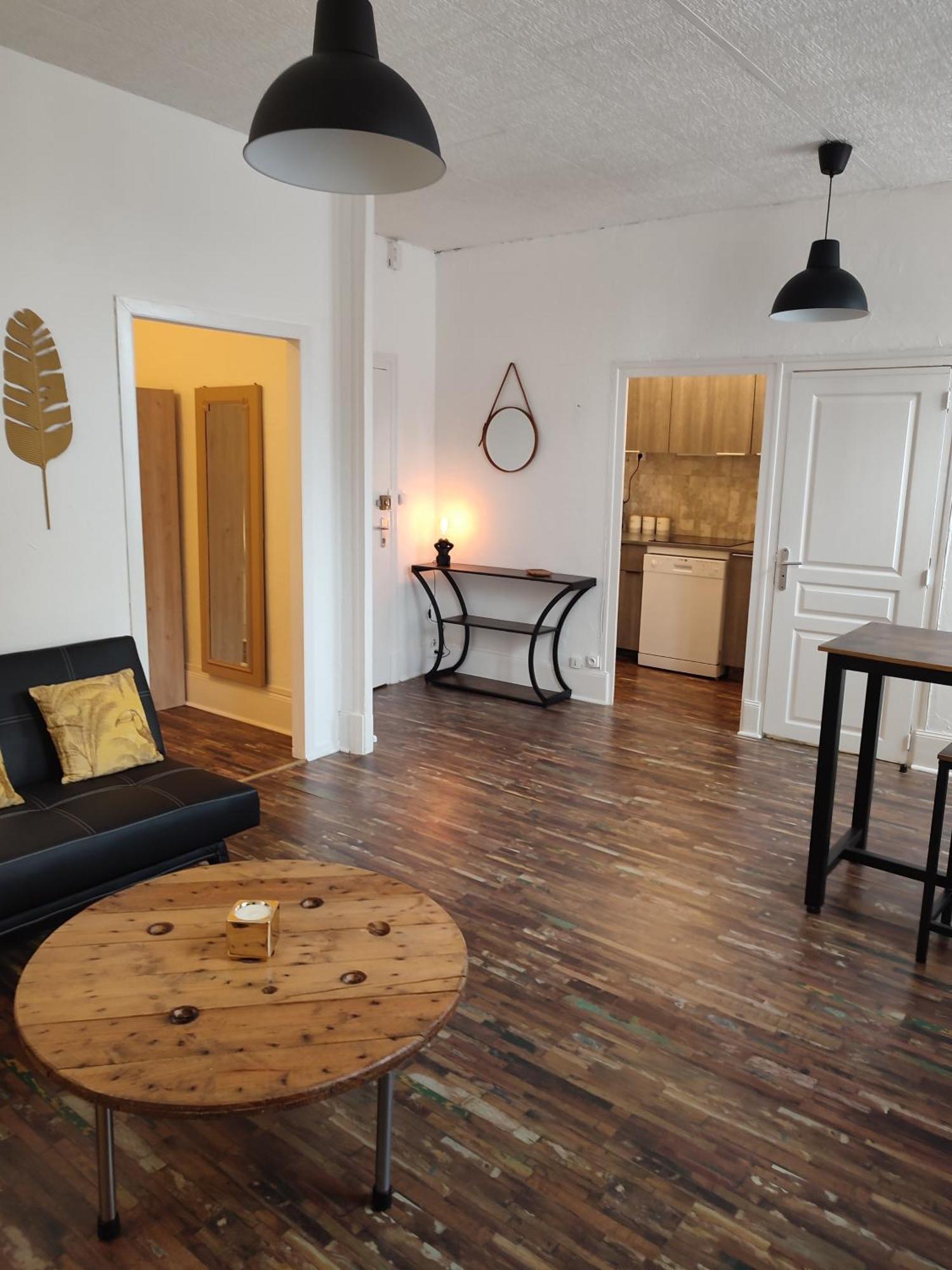 Apartment T1 Lumineux Et Climatise Chagny (Saone-et-Loire)